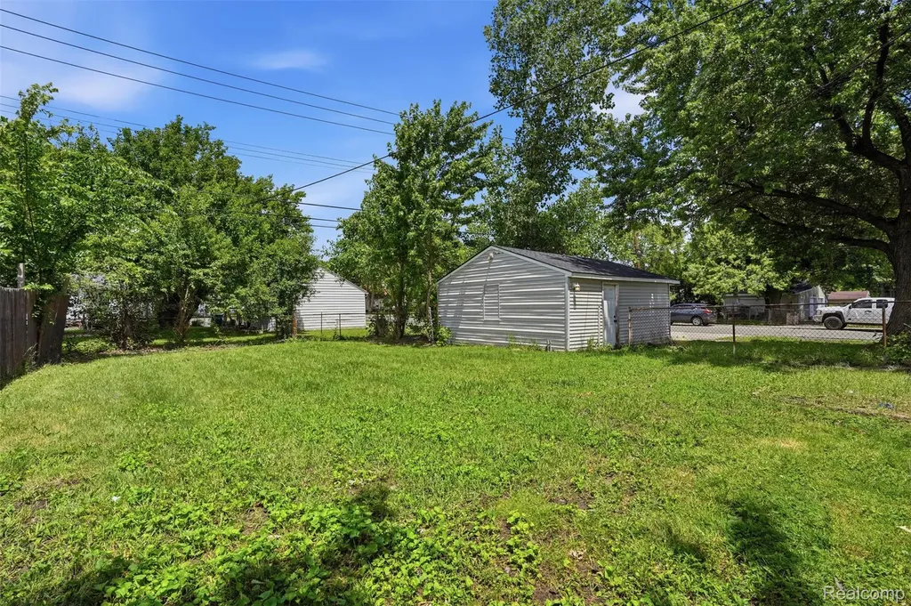 31714 Cherry Hill Road Garden City City MI 48135