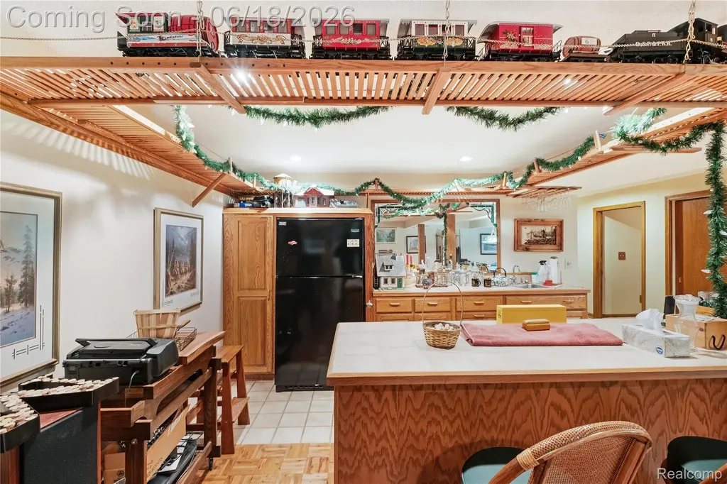 1101 S Lake Valley Drive Fenton Charter Township MI 48430