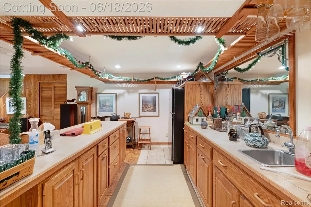 1101 S Lake Valley Drive Fenton Charter Township MI 48430