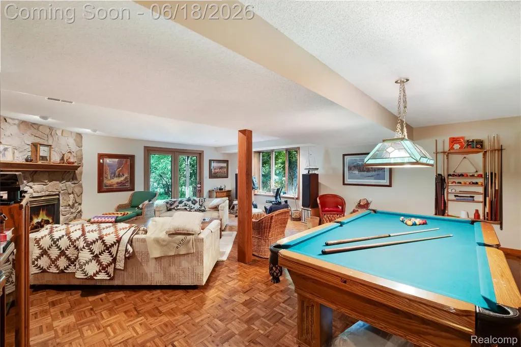 1101 S Lake Valley Drive Fenton Charter Township MI 48430