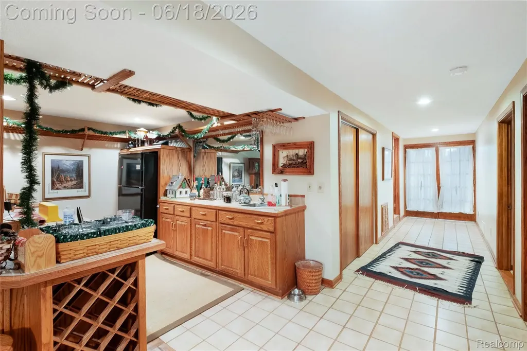 1101 S Lake Valley Drive Fenton Charter Township MI 48430