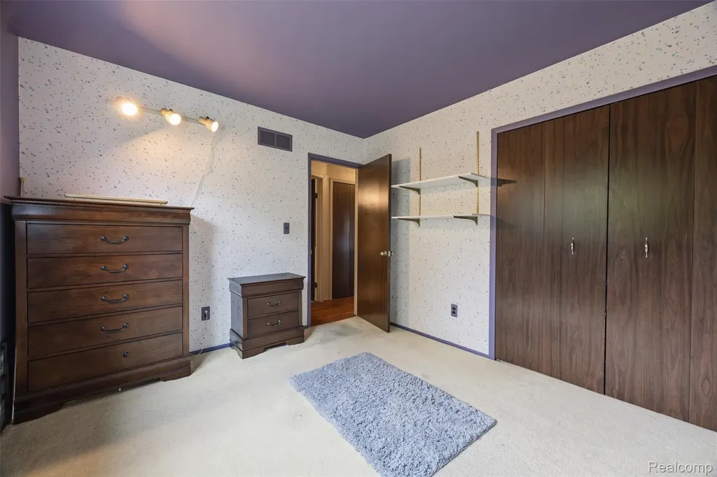 38750 Grandon Street Livonia City MI 48150