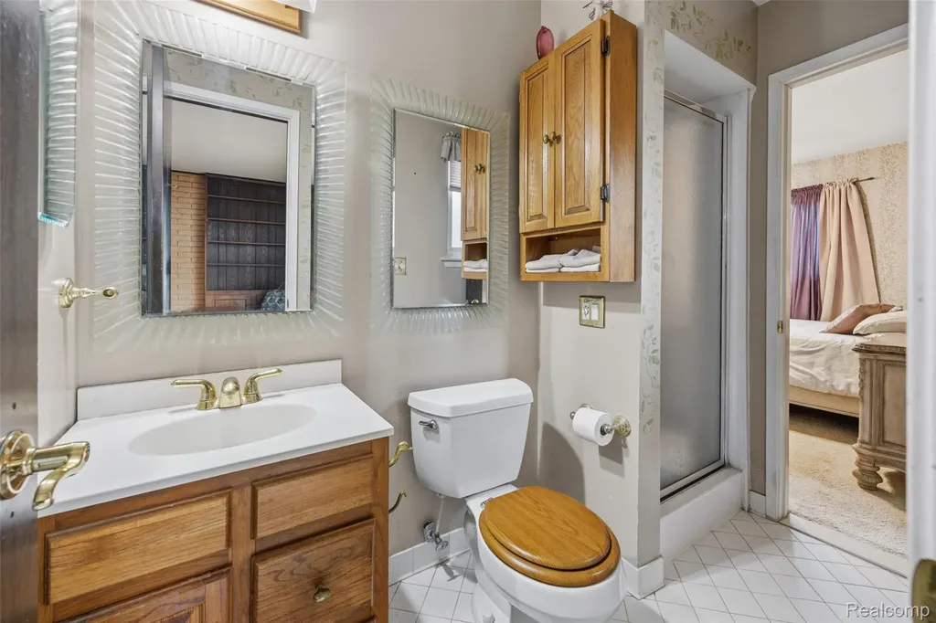 38750 Grandon Street Livonia City MI 48150