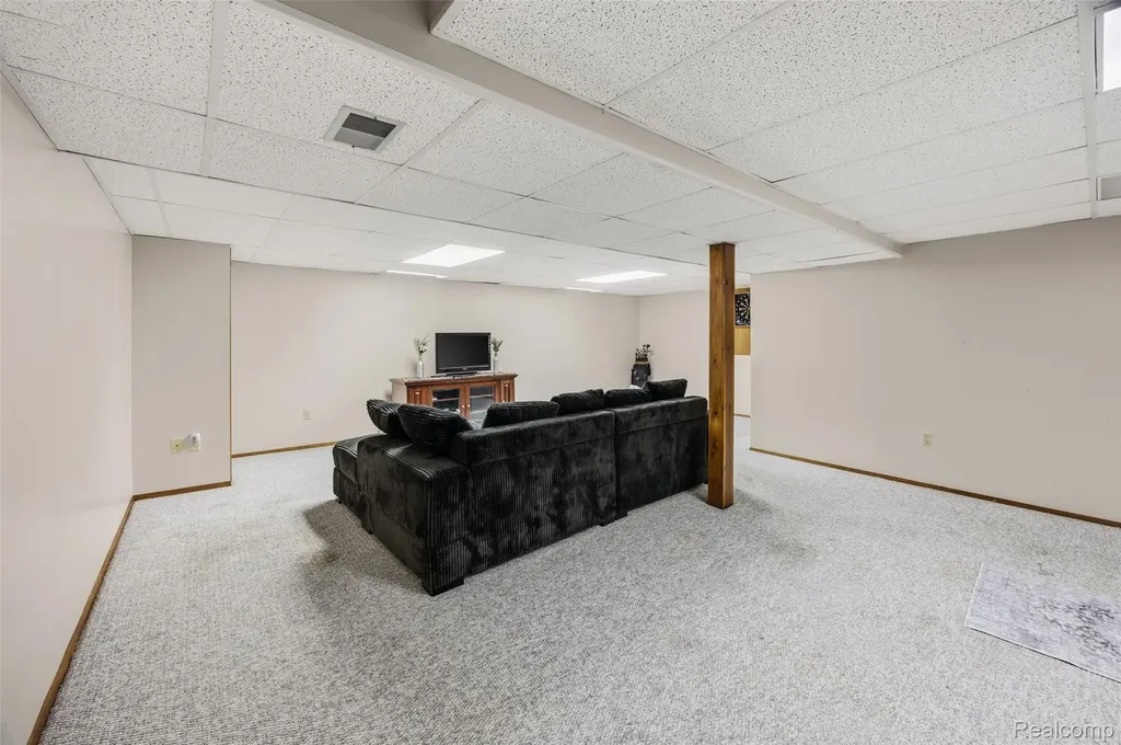 38750 Grandon Street Livonia City MI 48150