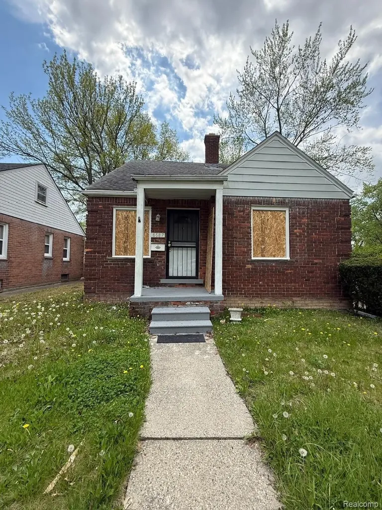 8687 Farmbrook Street Detroit City MI 48224