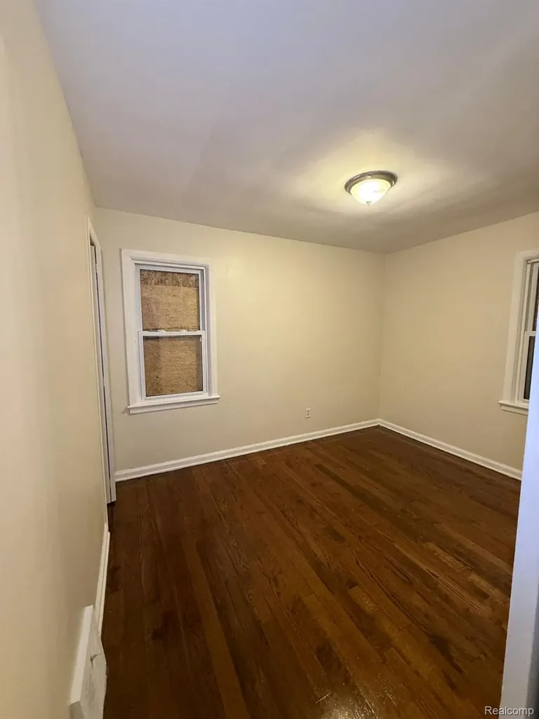 8687 Farmbrook Street Detroit City MI 48224