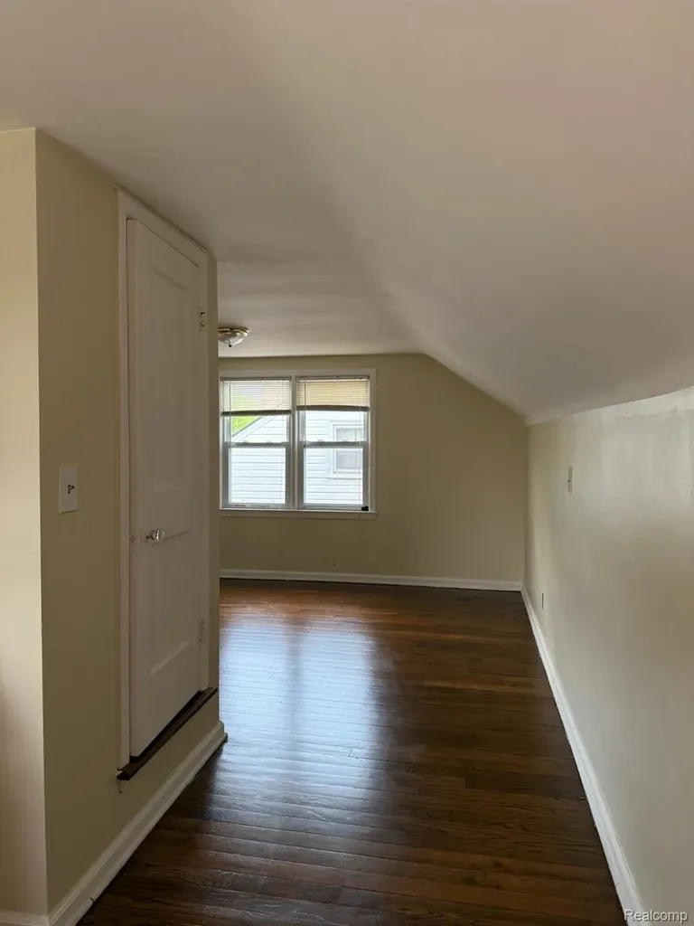 8687 Farmbrook Street Detroit City MI 48224