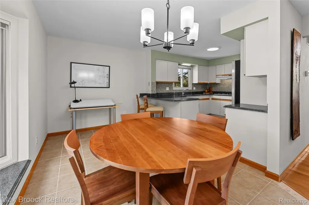 6452 Aspen Ridge Boulevard West Bloomfield Charter Township MI 48322