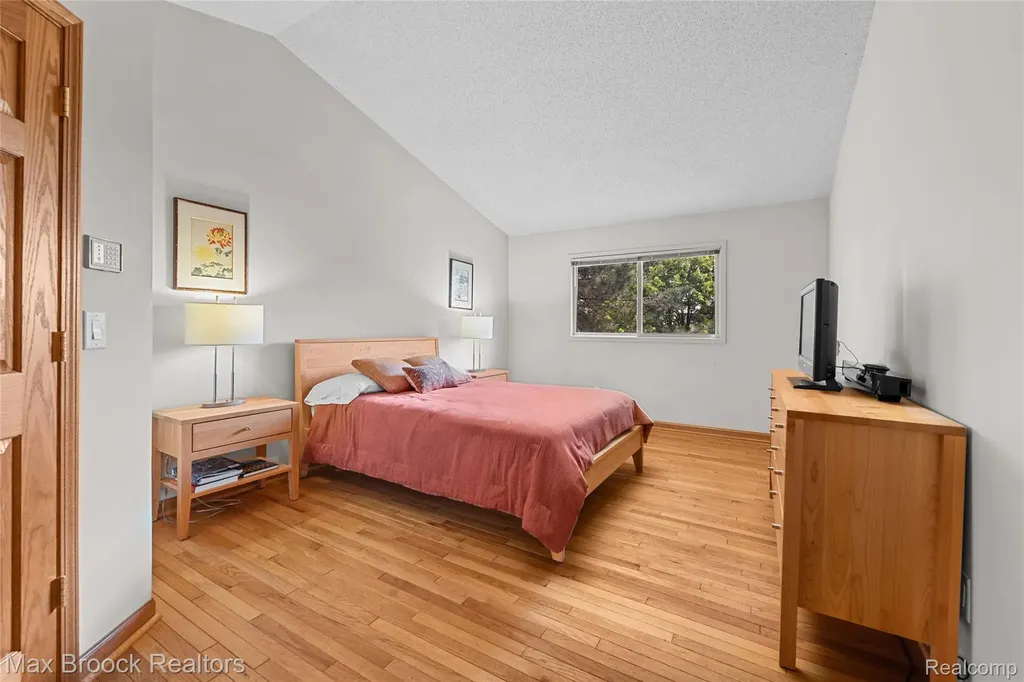 6452 Aspen Ridge Boulevard West Bloomfield Charter Township MI 48322