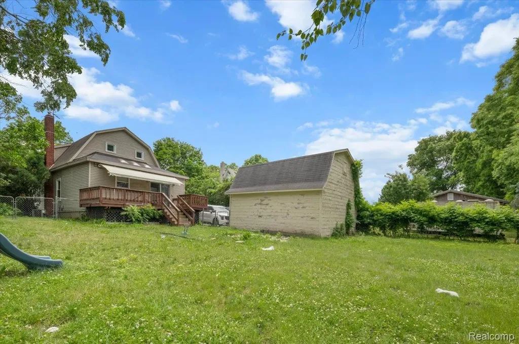 236 Lynn Street Flushing City MI 48433