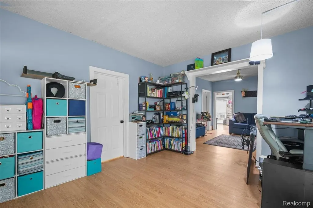 236 Lynn Street Flushing City MI 48433