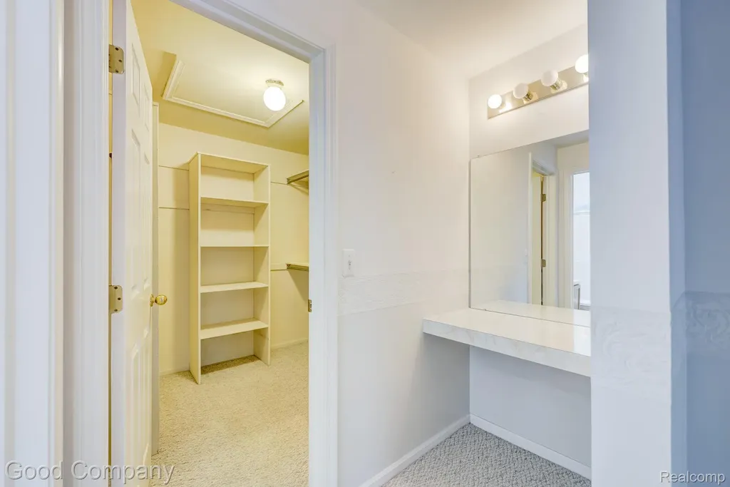 7354 Birkshire West Bloomfield Charter Township MI 48322