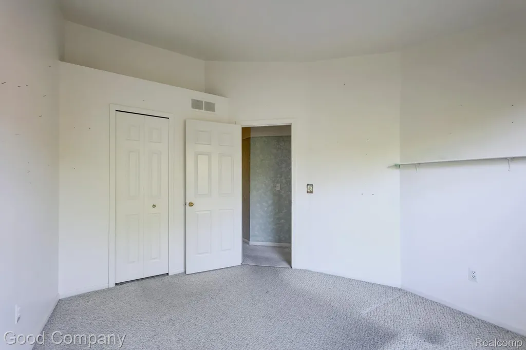 7354 Birkshire West Bloomfield Charter Township MI 48322