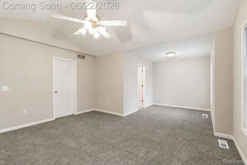 8091 Prestonwood Court Flushing Charter Township MI 48433