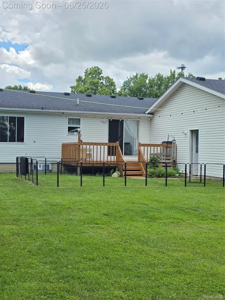 1336 W Hurd Road Vienna Charter Township MI 48420
