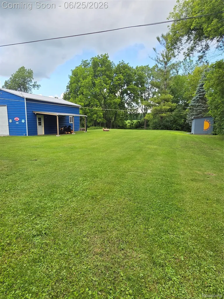 1336 W Hurd Road Vienna Charter Township MI 48420
