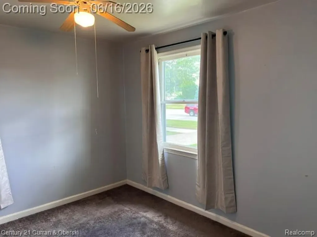 5727 Merriman Road Garden City City MI 48135