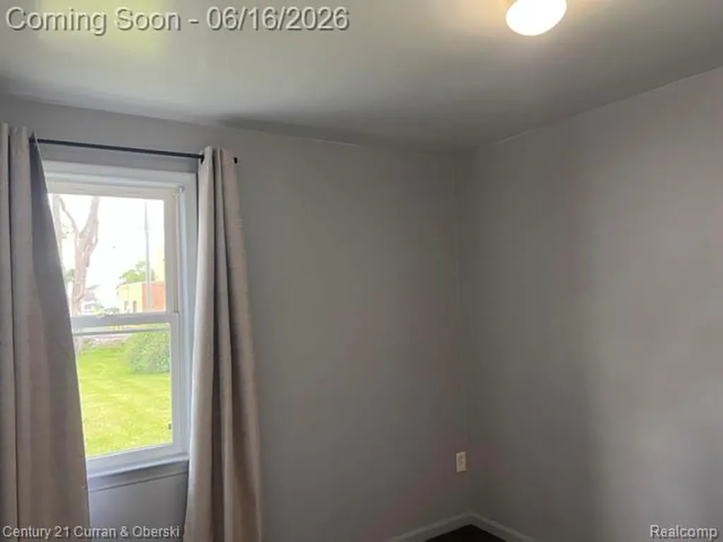 5727 Merriman Road Garden City City MI 48135