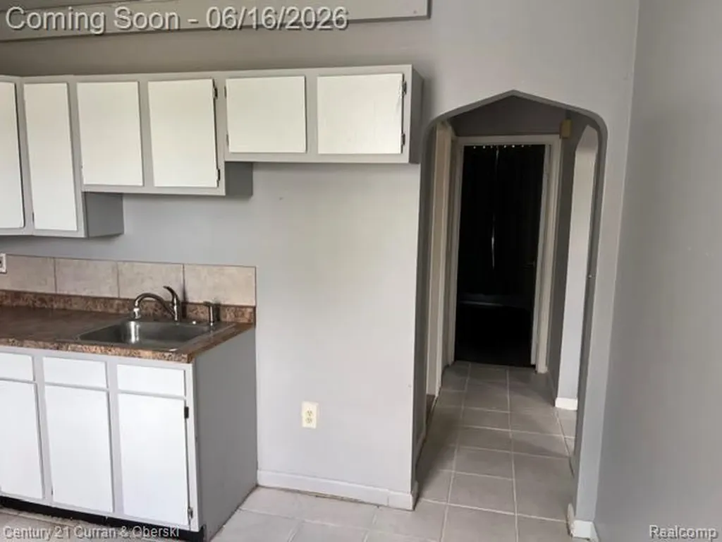 5727 Merriman Road Garden City City MI 48135