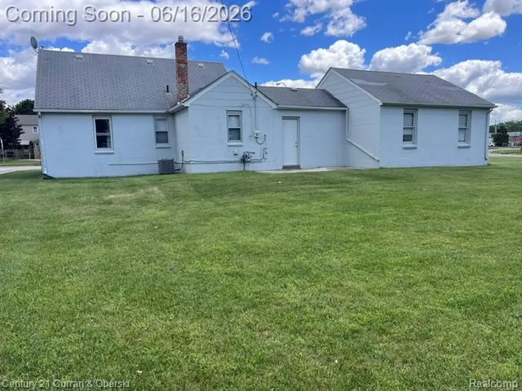 5727 Merriman Road Garden City City MI 48135