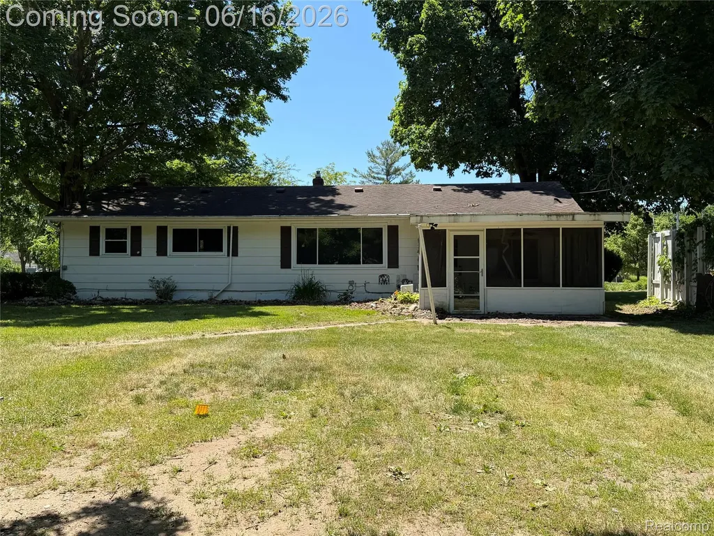 416 W Corunna Avenue Corunna City MI 48817