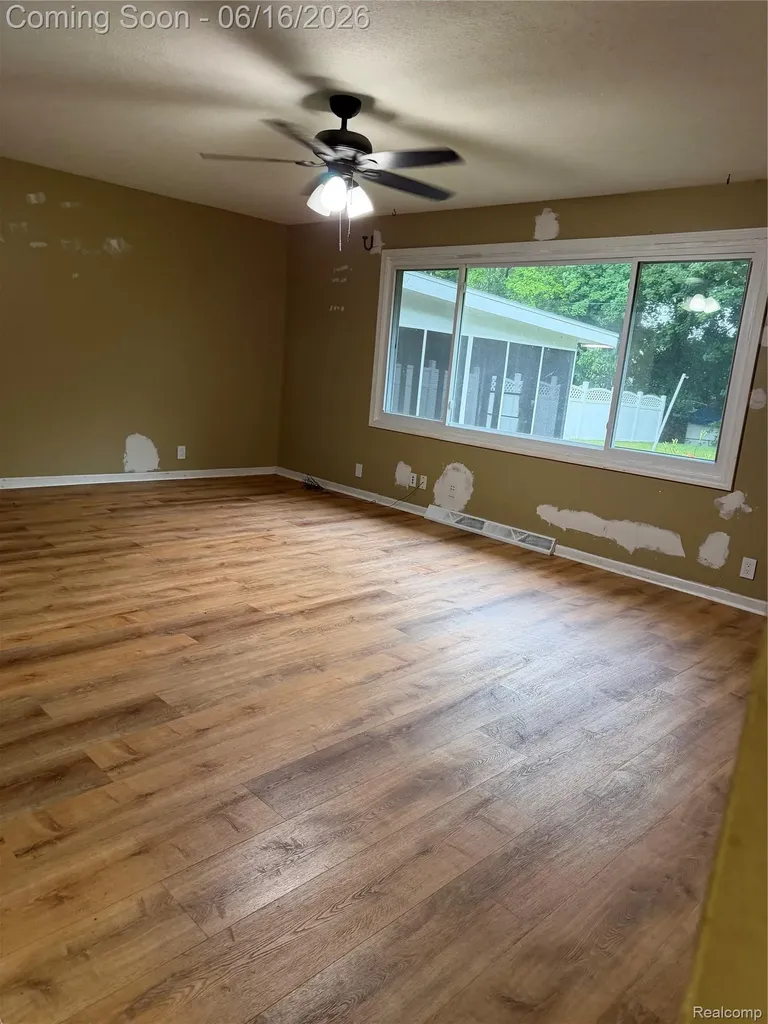 416 W Corunna Avenue Corunna City MI 48817