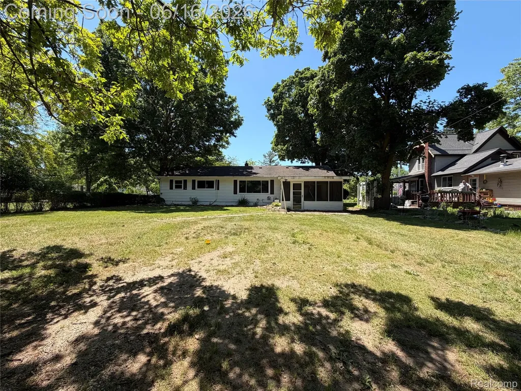 416 W Corunna Avenue Corunna City MI 48817