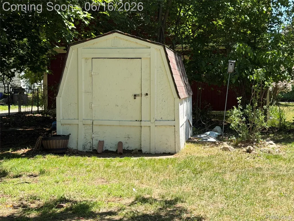 416 W Corunna Avenue Corunna City MI 48817