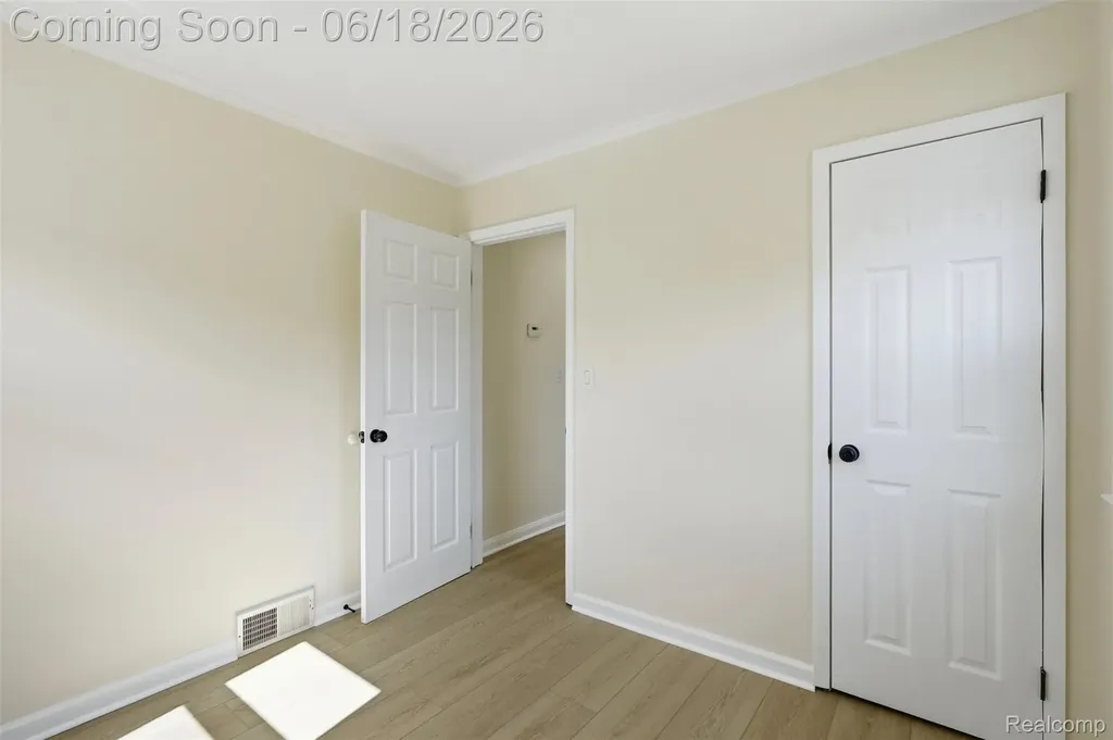 3829 W Auburn Road Rochester Hills City MI 48309
