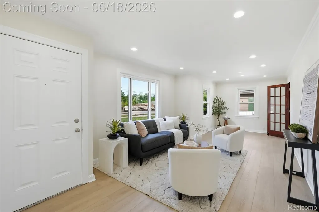 3829 W Auburn Road Rochester Hills City MI 48309