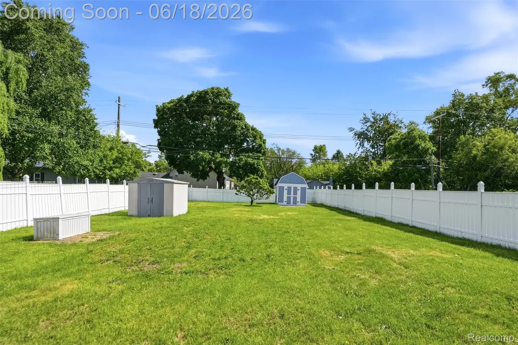 3829 W Auburn Road Rochester Hills City MI 48309