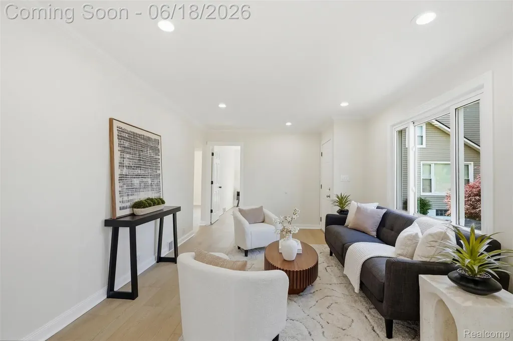 3829 W Auburn Road Rochester Hills City MI 48309