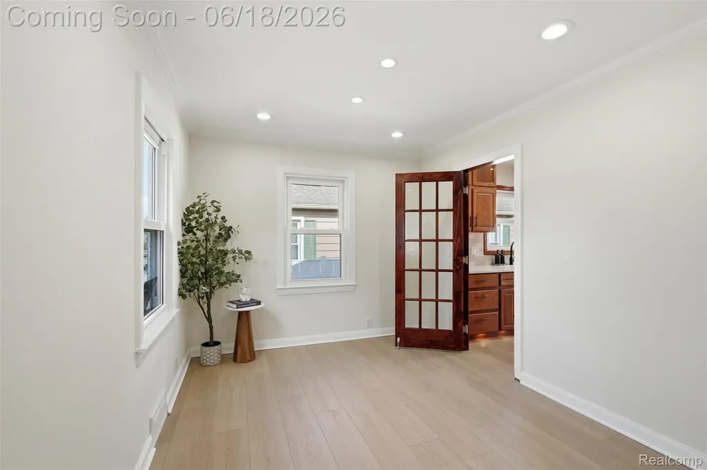 3829 W Auburn Road Rochester Hills City MI 48309