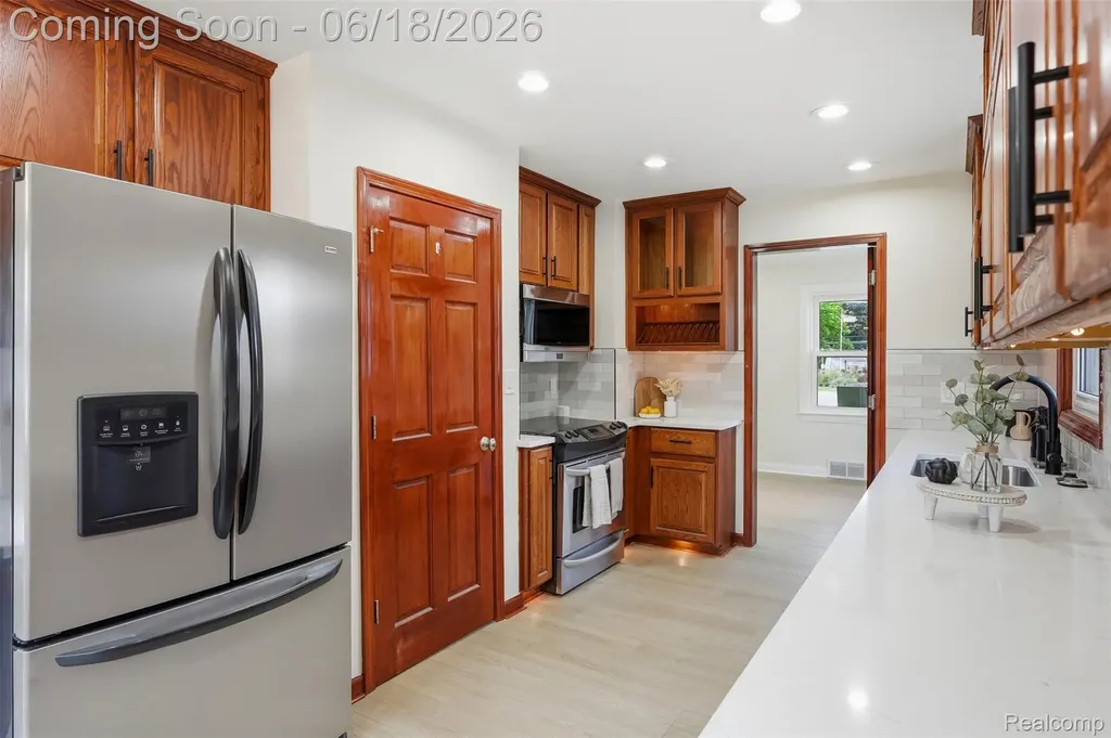 3829 W Auburn Road Rochester Hills City MI 48309