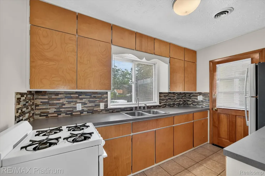 501 Kaiser Road Unadilla Township MI 48137
