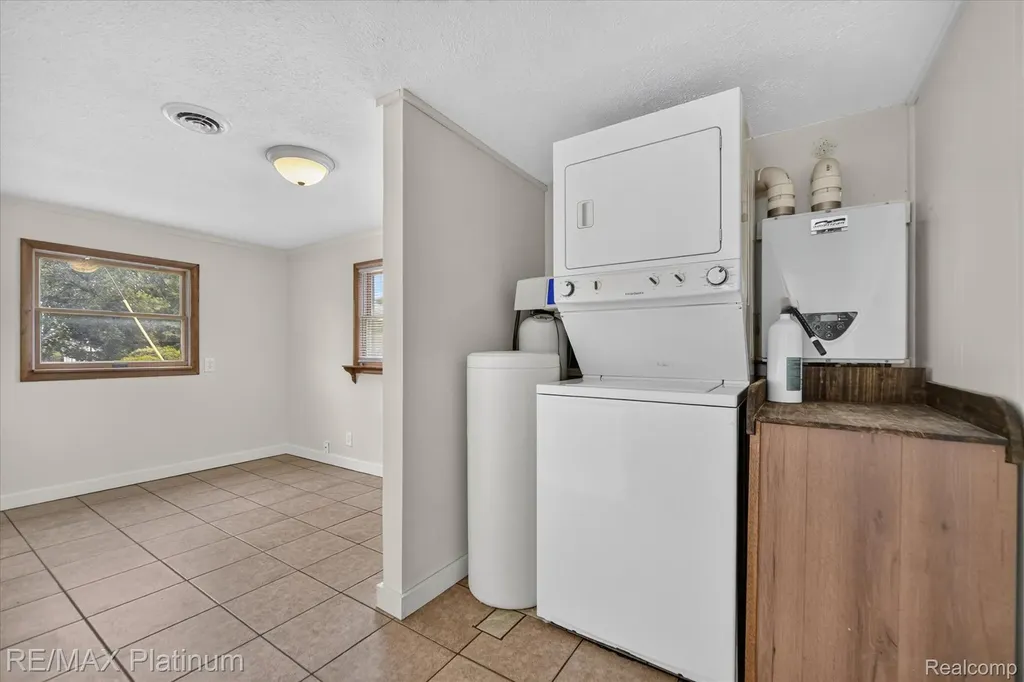 501 Kaiser Road Unadilla Township MI 48137