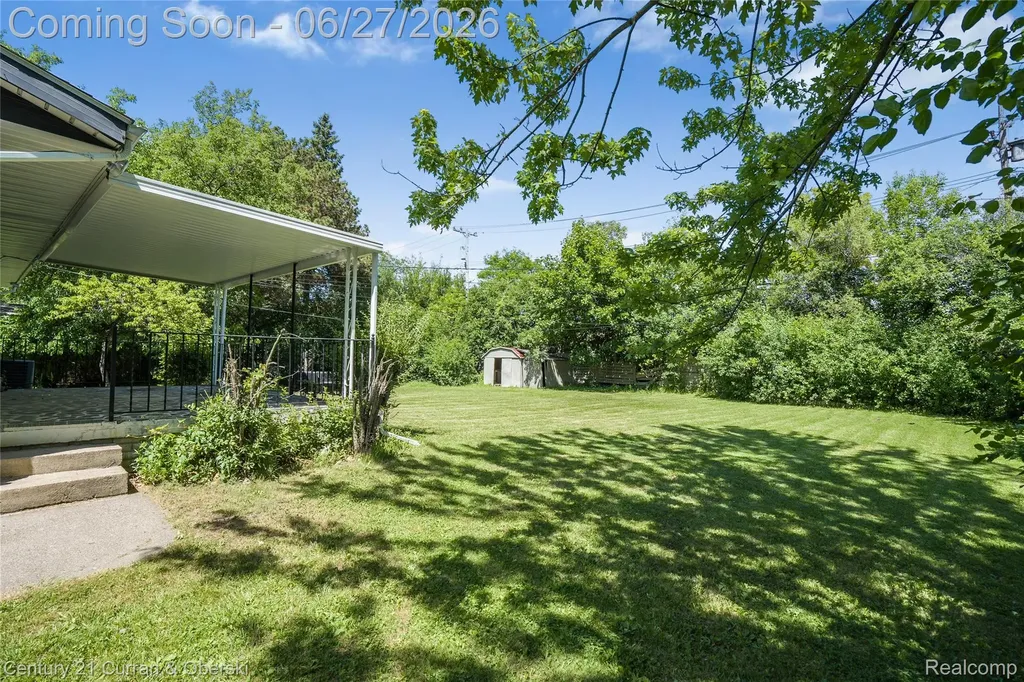 28906 Lorikay Street Farmington Hills City MI 48334