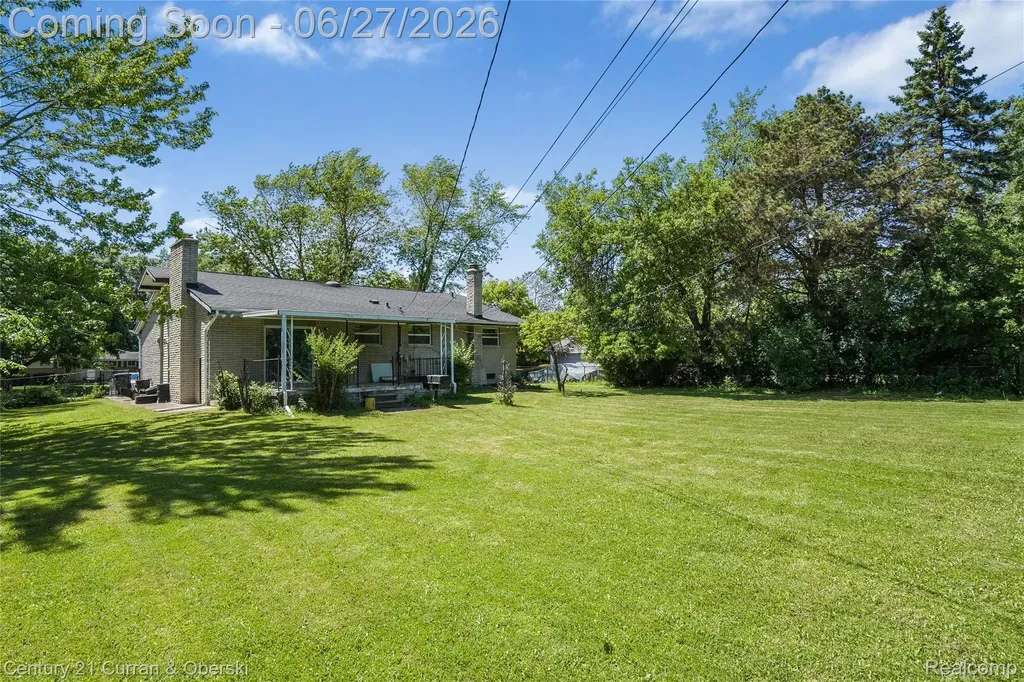 28906 Lorikay Street Farmington Hills City MI 48334