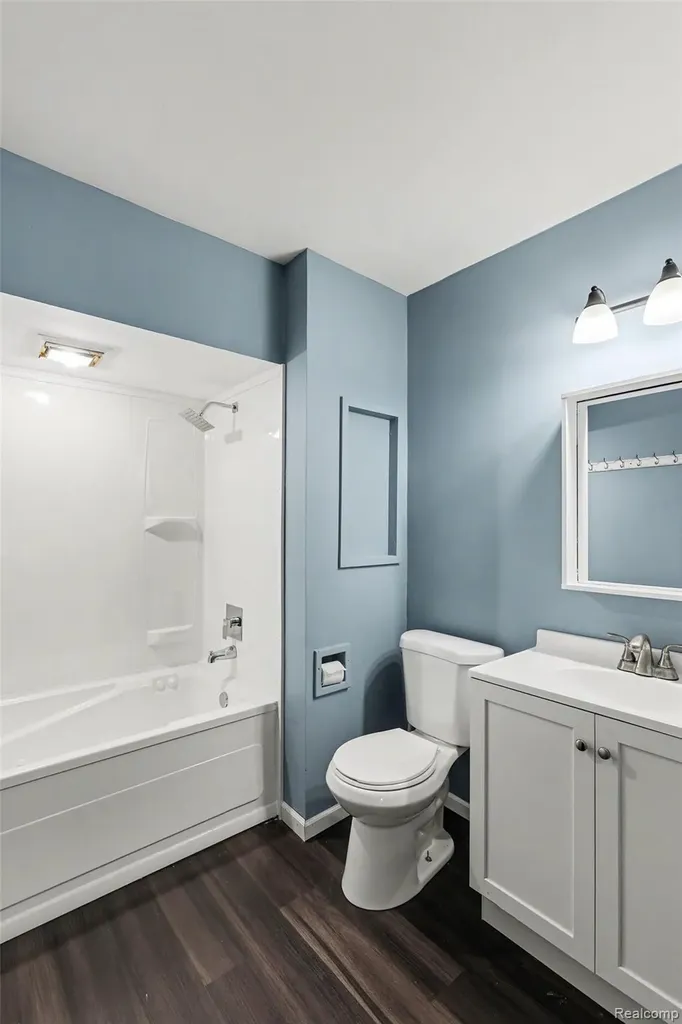 1260 Gilbert Street Flint Charter Township MI 48532