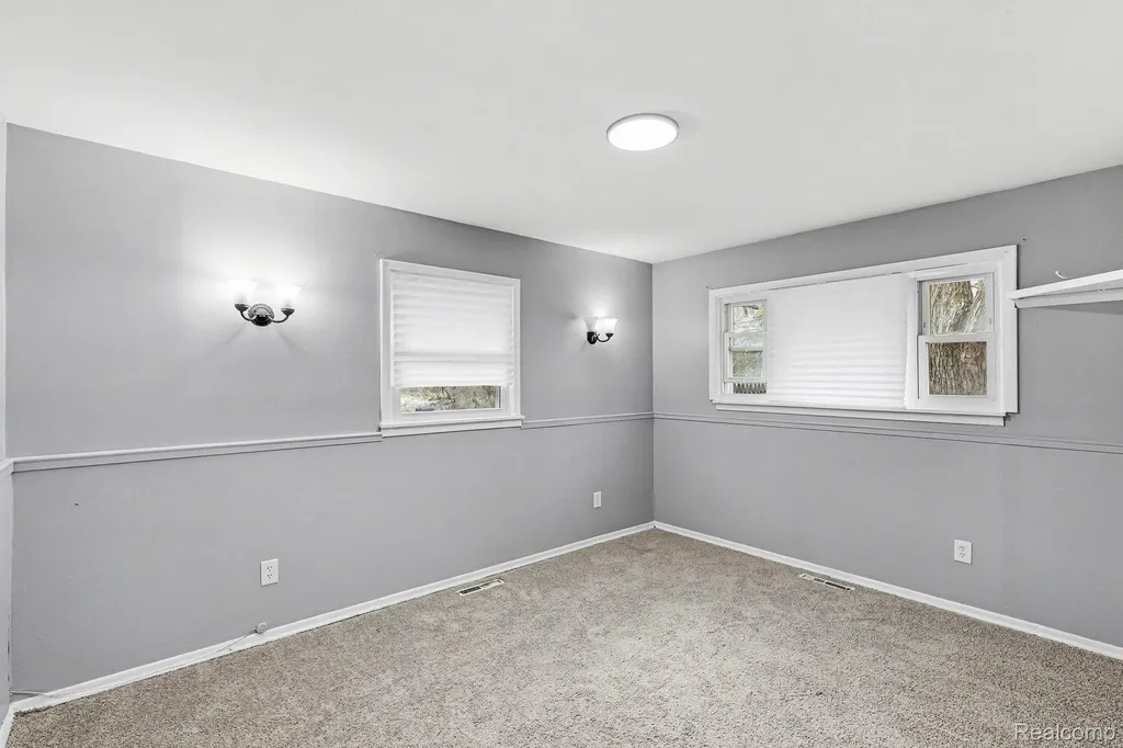 1260 Gilbert Street Flint Charter Township MI 48532