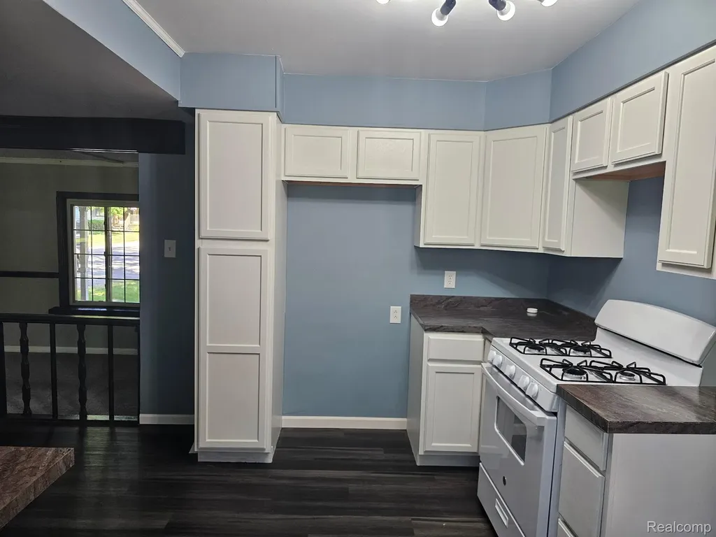 1260 Gilbert Street Flint Charter Township MI 48532