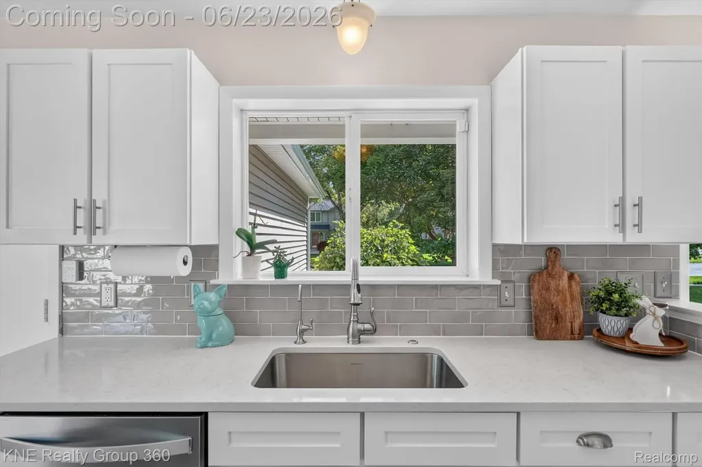 895 Fairway Trails Drive Brighton City MI 48116