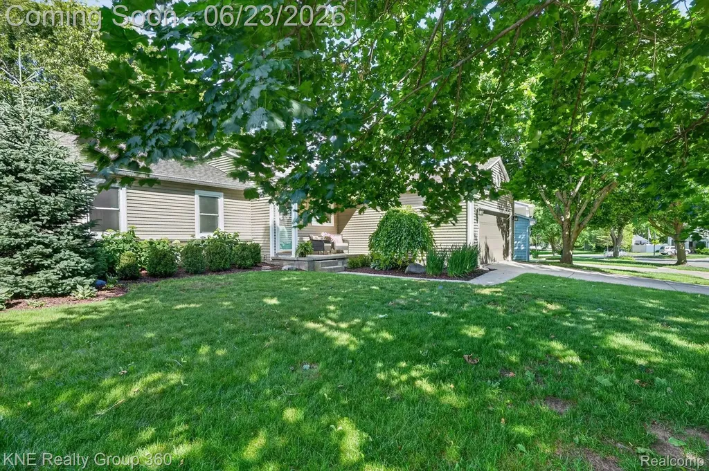 895 Fairway Trails Drive Brighton City MI 48116