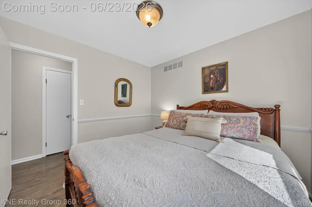 895 Fairway Trails Drive Brighton City MI 48116