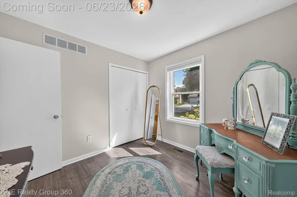 895 Fairway Trails Drive Brighton City MI 48116