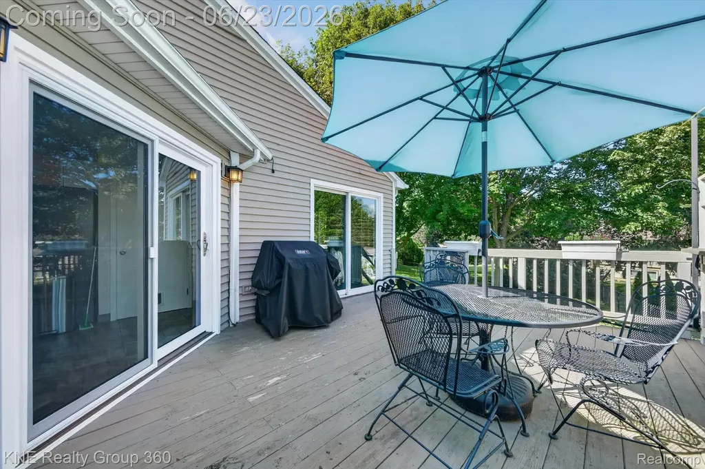895 Fairway Trails Drive Brighton City MI 48116