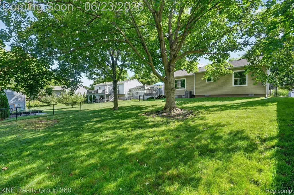 895 Fairway Trails Drive Brighton City MI 48116