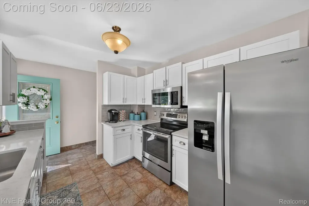 895 Fairway Trails Drive Brighton City MI 48116