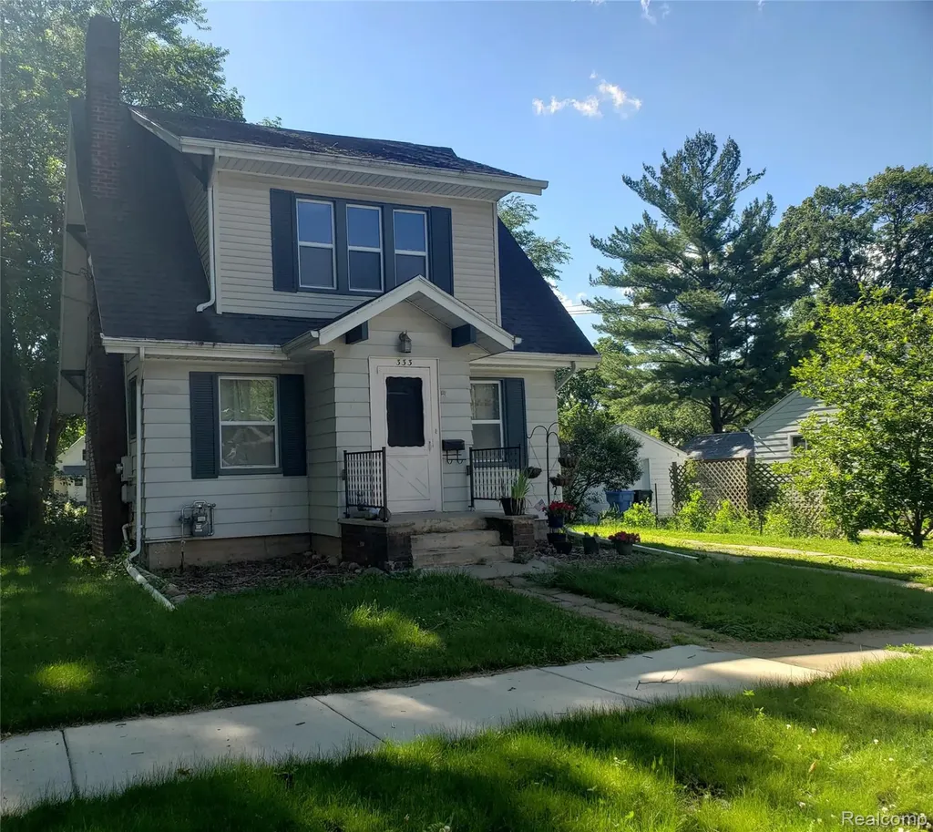 333 N Foster Avenue Lansing City MI 48912