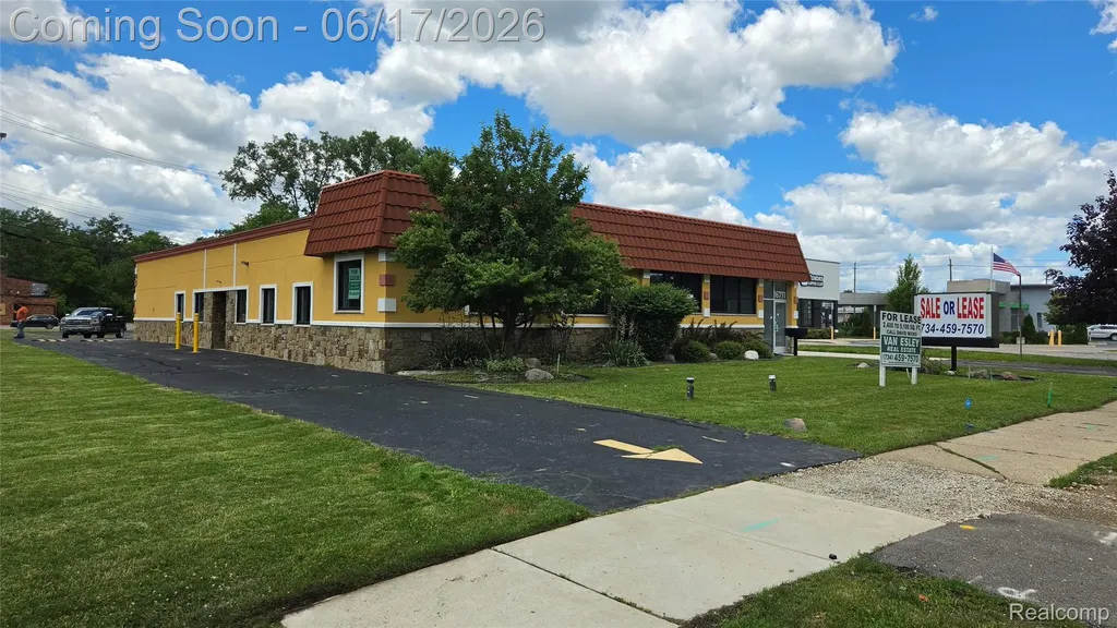 16749, 16755 & 16771 Middlebelt Road Livonia City MI 48154